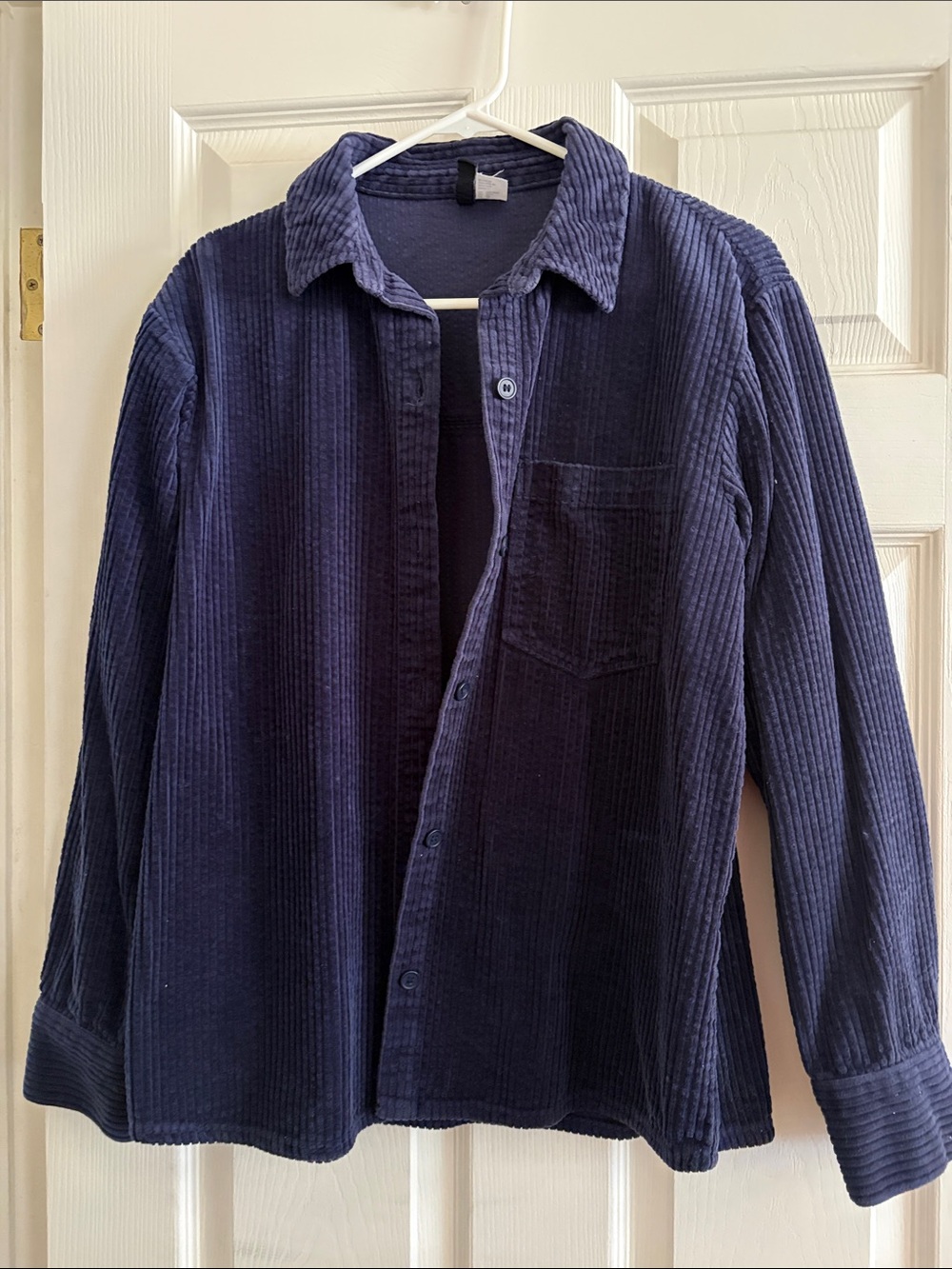 Divided Men's Corduroy Button-Down Shirt in Navy